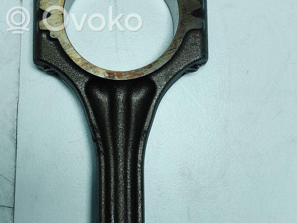 Volkswagen Polo Piston with connecting rod 