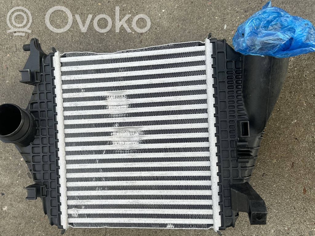 Interkūlerio radiatorius   4M0145804BN,609127100,4M0094D,JD1271007460