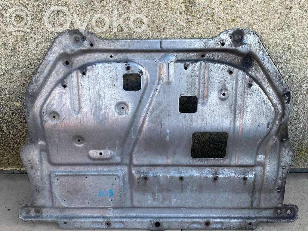 Volkswagen Eos Engine splash shield/under tray 