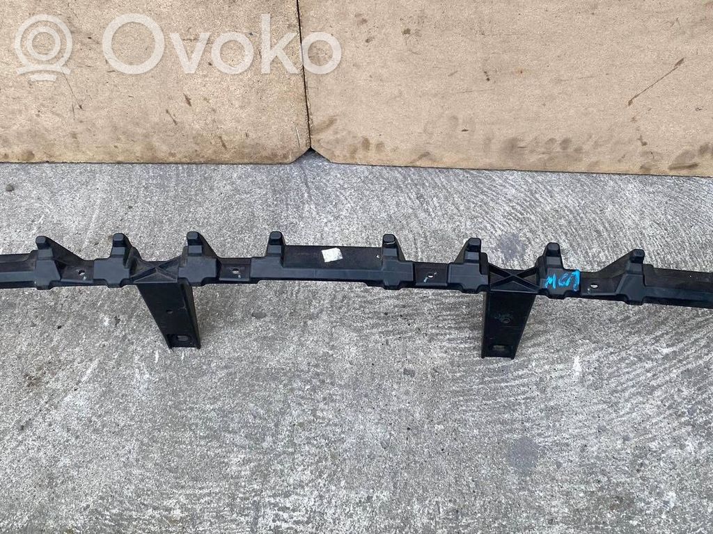 Dodge RAM Radiatoru paneļa apakšējā daļa (televizora) 