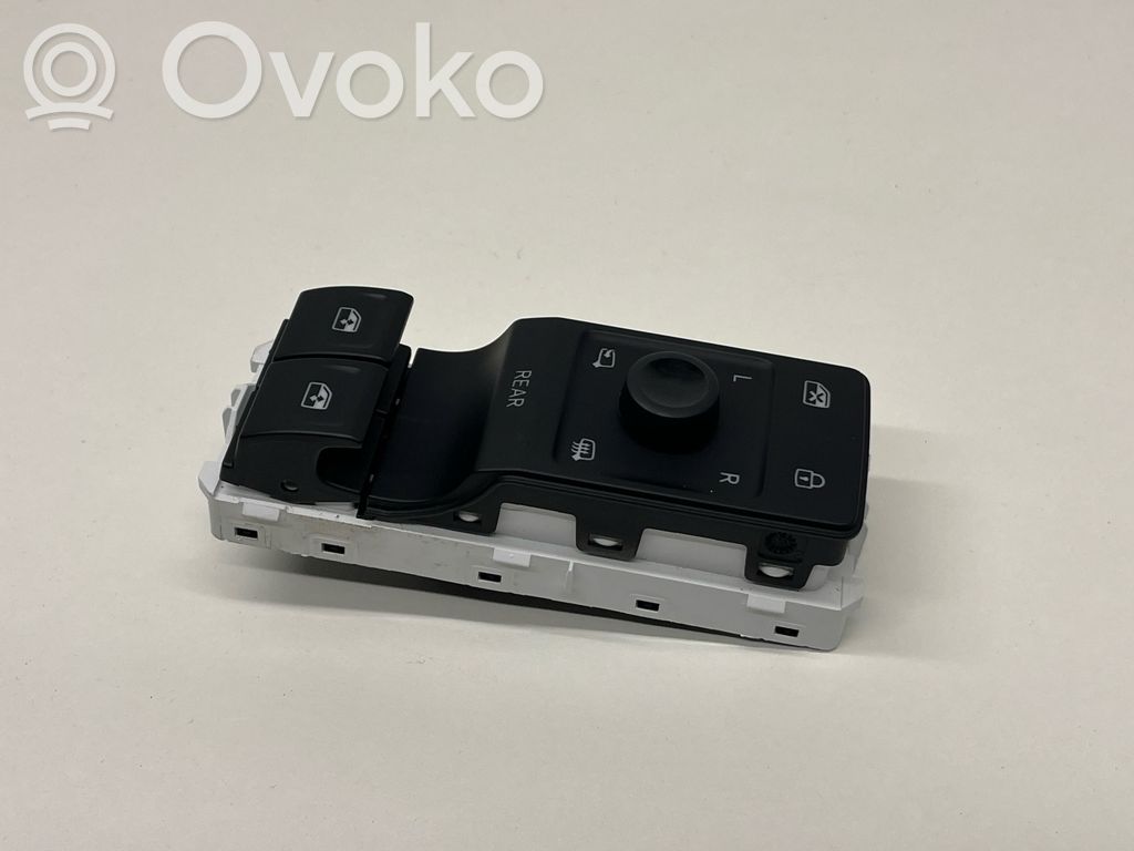 Electric window control switch   10A959862N