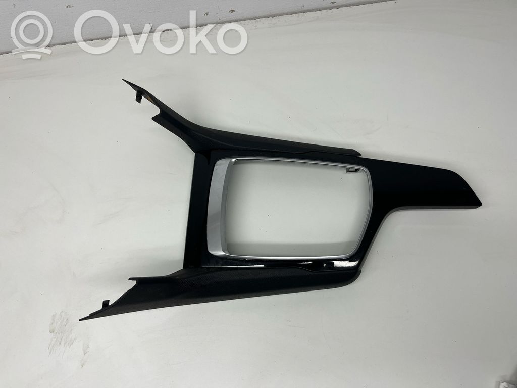 Inny elementy tunelu środkowego   1300953XZD