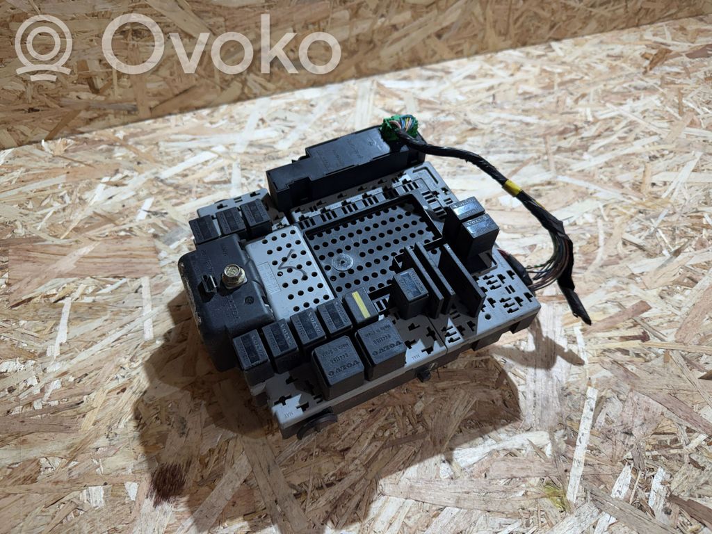 Volvo S60 Fuse module 