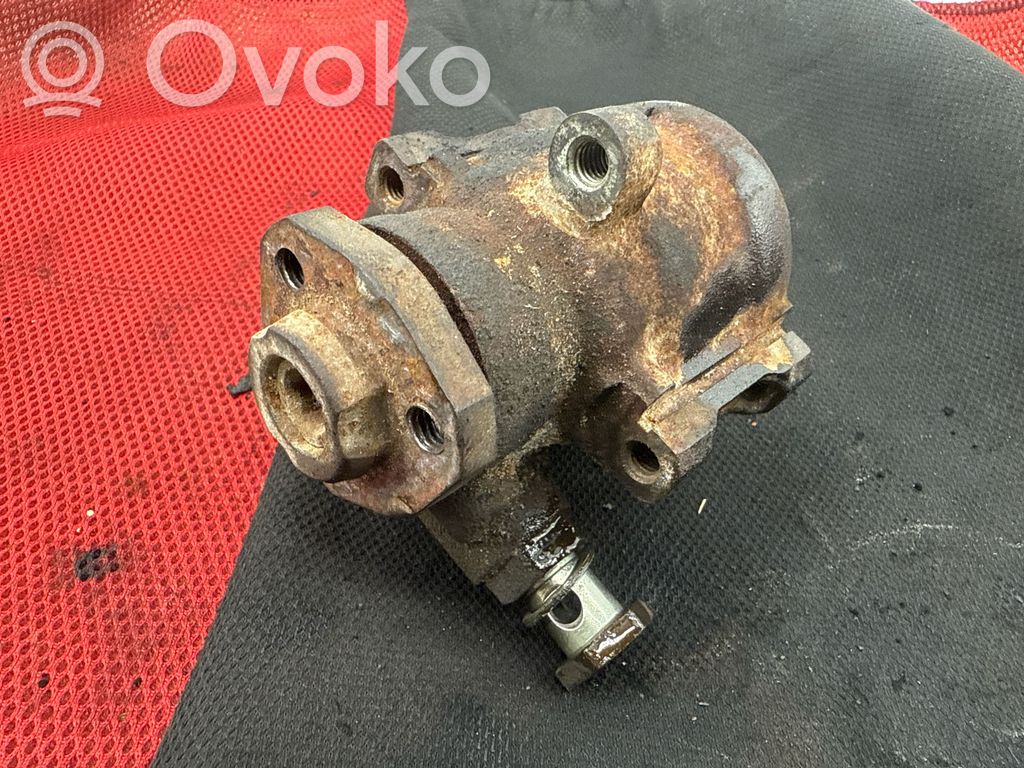 Volkswagen Polo III 6N 6N2 6NF Power steering pump 
