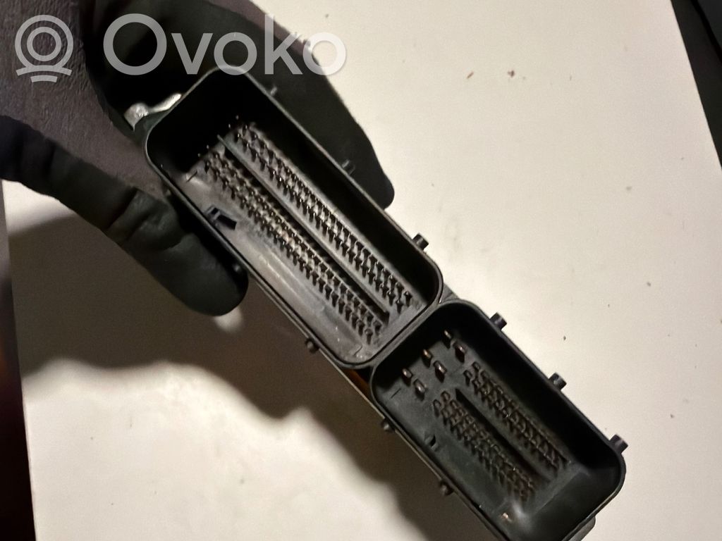 BMW X5 F15 Engine control unit/module 