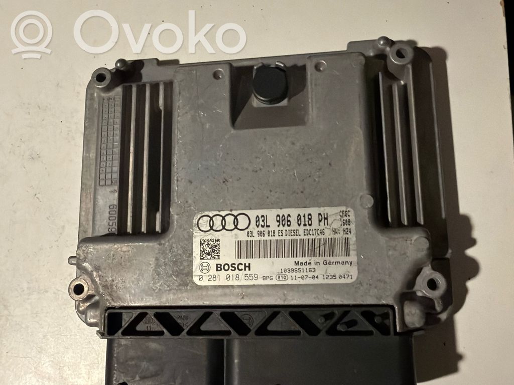 Audi Q3 8U Engine control unit/module 