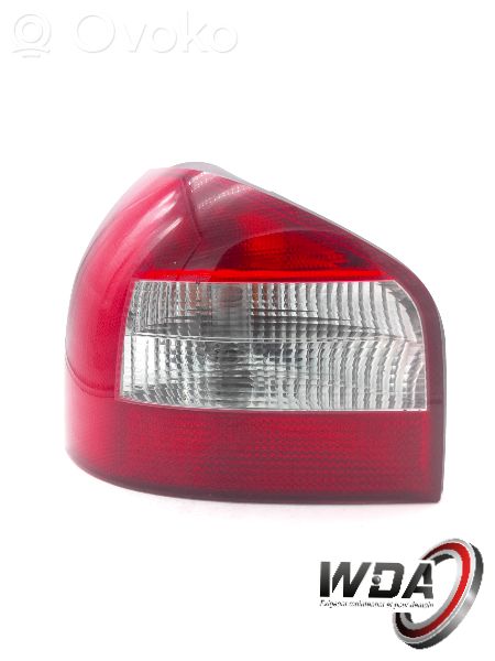 Audi A3 S3 8L Galinis žibintas kėbule 