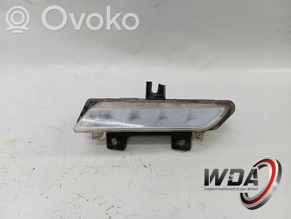 Renault Clio IV Headlight/headlamp 