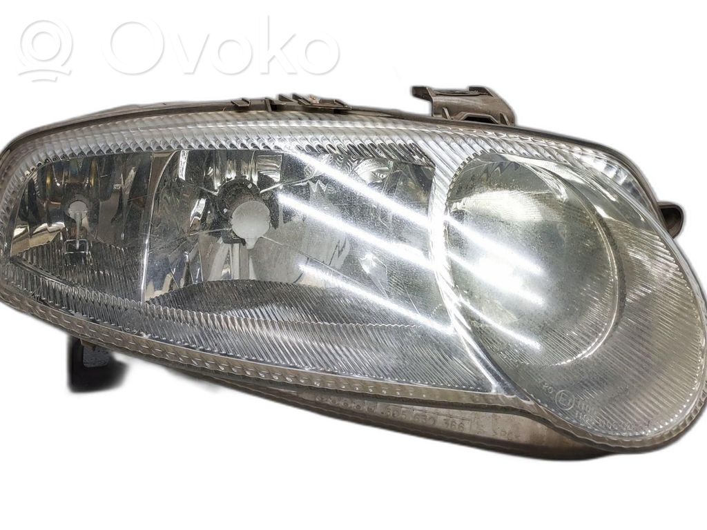 Alfa Romeo 147 Phare frontale 