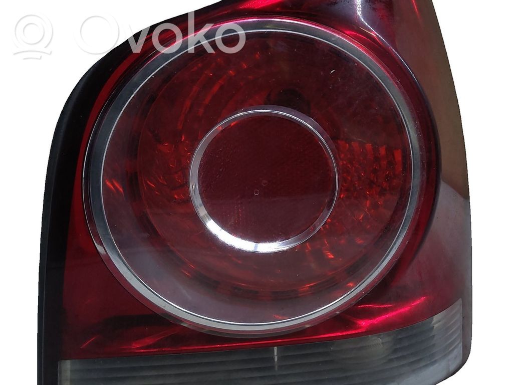 Volkswagen Polo IV 9N3 Lampa tylna 