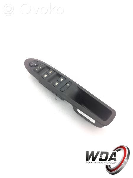 Citroen C4 II Electric window control switch 