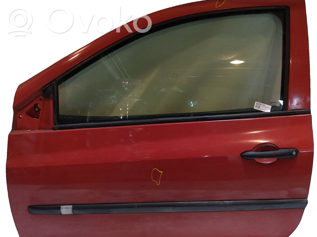 Renault Clio III Puerta delantera 