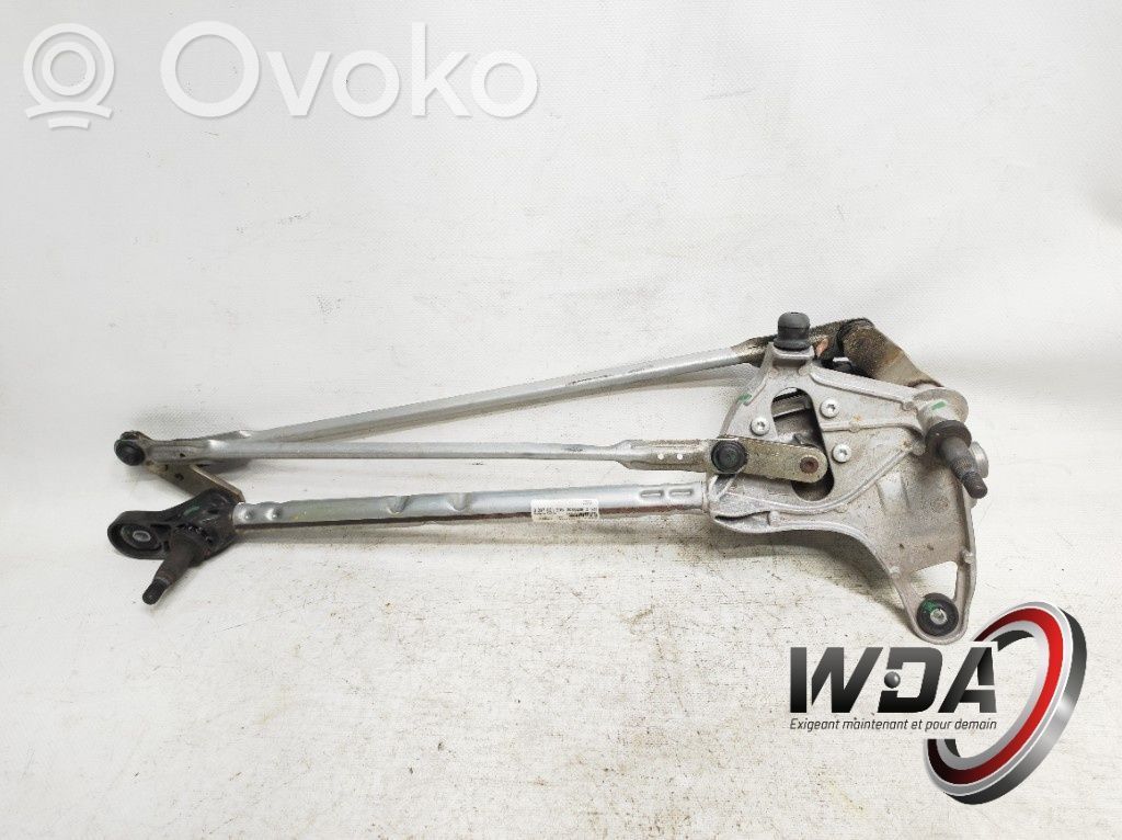 Ford Focus Front wiper linkage 