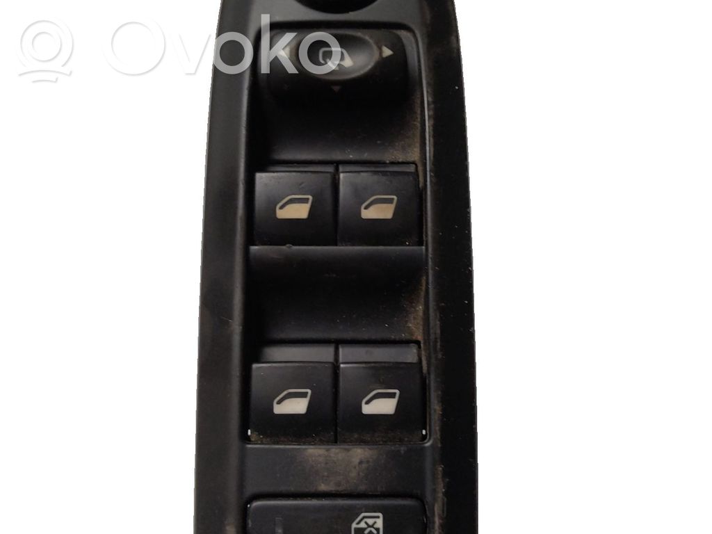 Citroen C4 II Electric window control switch 