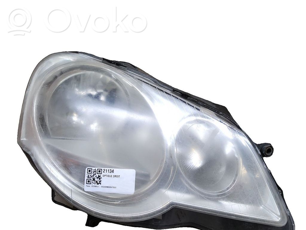 Volkswagen Polo IV 9N3 Передняя фара 