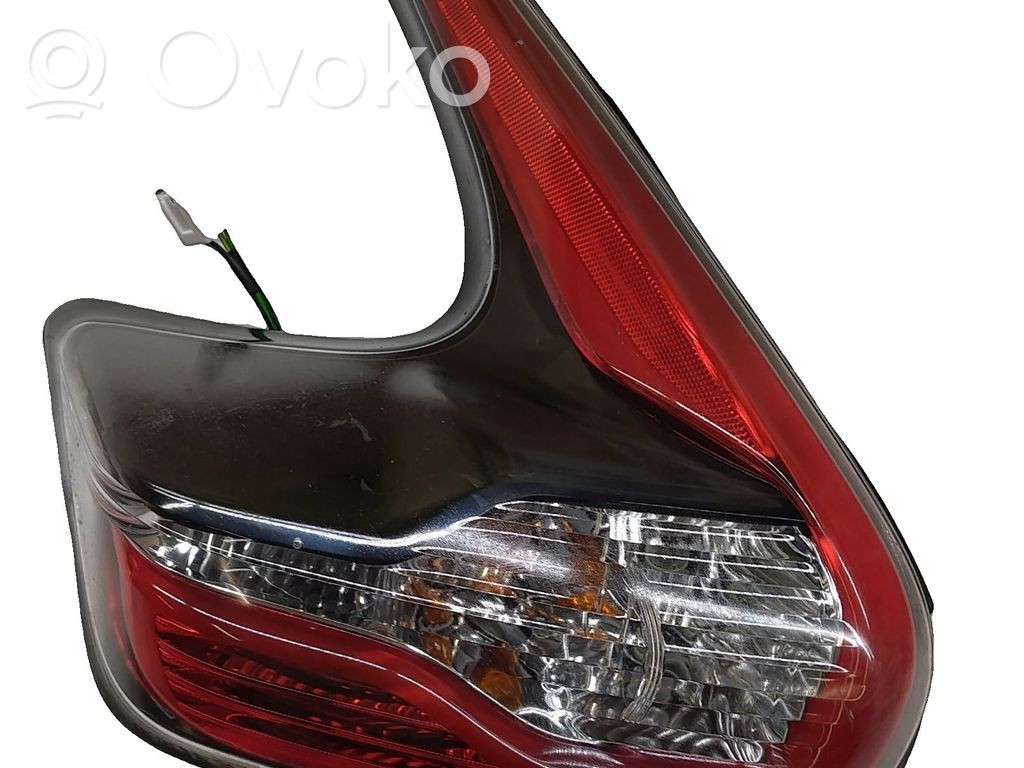 Nissan Juke I F15 Lampa tylna 