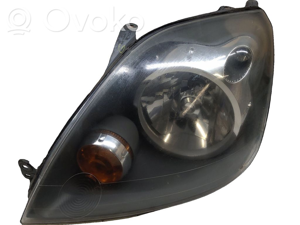 Ford Fiesta Headlight/headlamp 