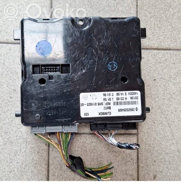 Renault Twingo III Engine control unit/module 