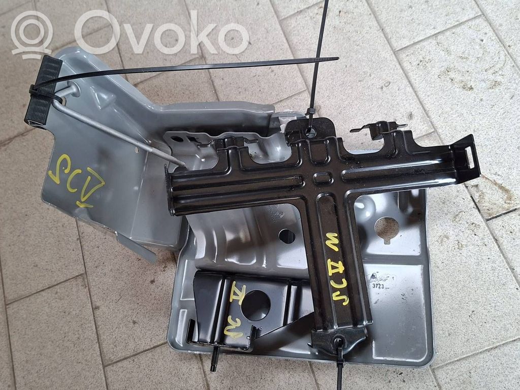 Akumuliatoriaus dėžė   751P40506R