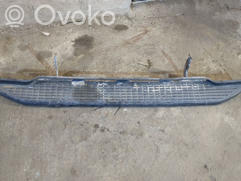 Iveco Daily 5th gen Parachoques 