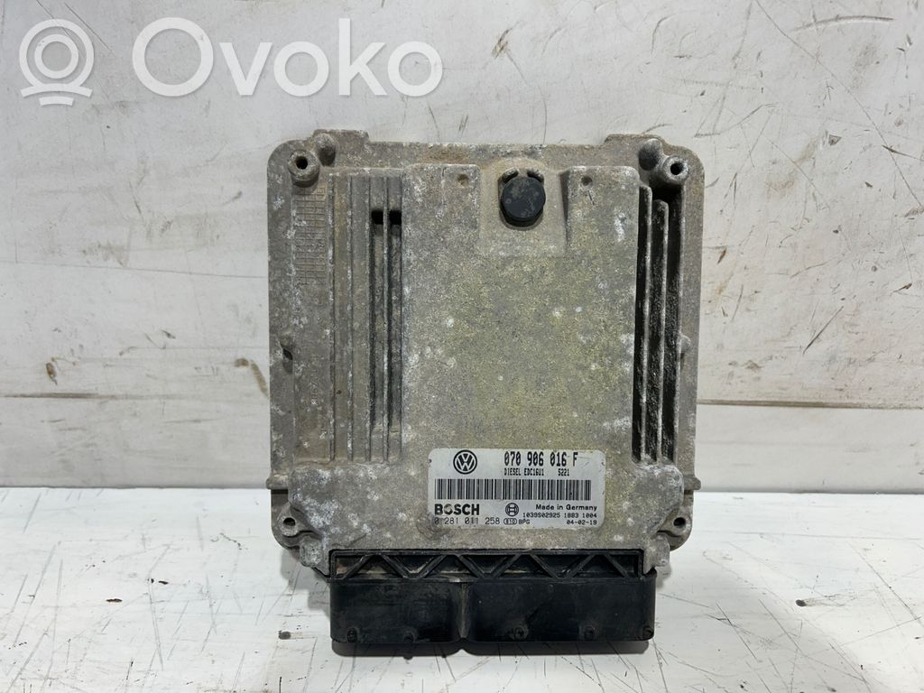 Volkswagen Touareg I Engine control unit/module 