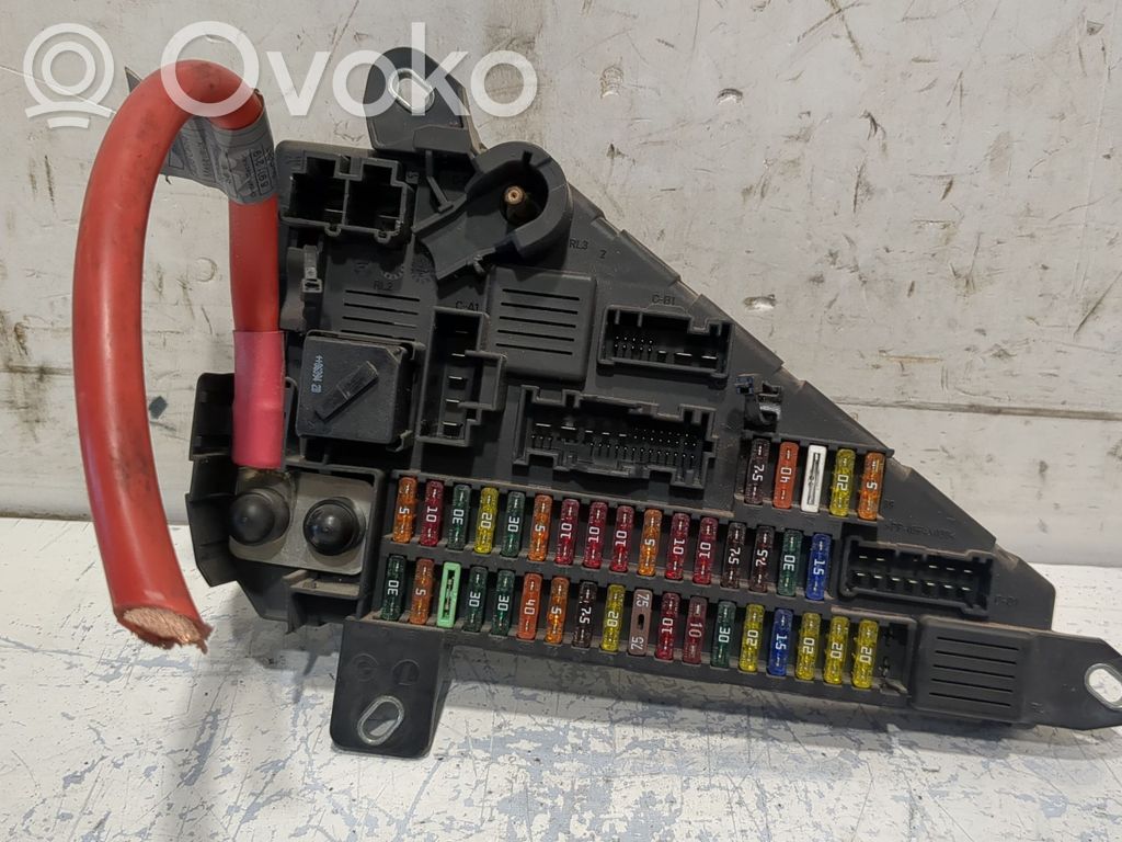 BMW 5 E60 E61 Fuse module 