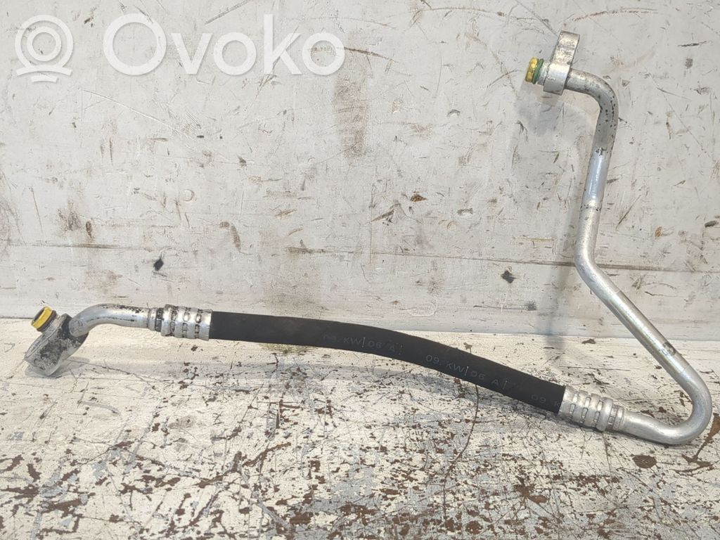 BMW 5 E60 E61 Ilmastointilaitteen putki (A/C) 