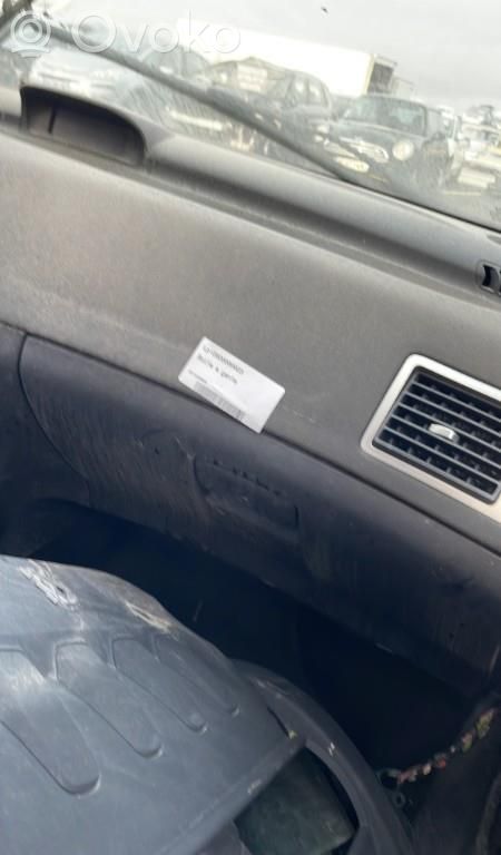 Peugeot 307 Juego guantera 