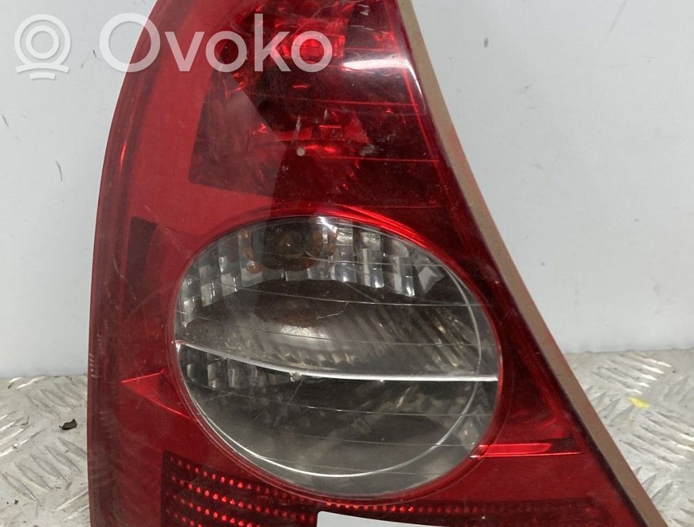 Renault Clio II Lampă spate în caroserie 