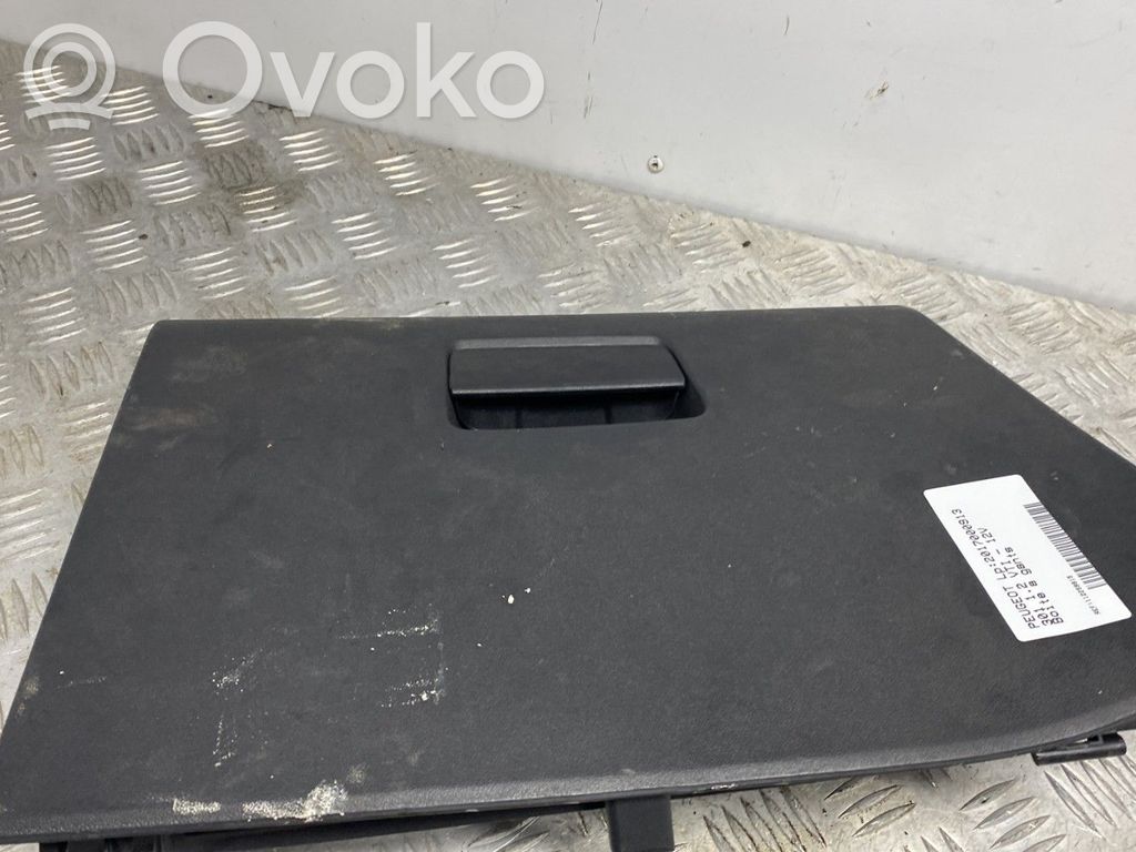 Peugeot 301 Daiktadėžės (bordačioko) komplektas 