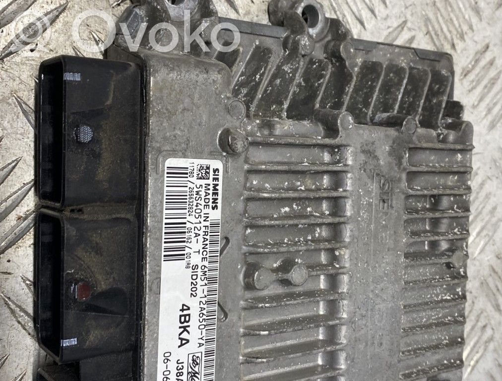 Ford Focus Engine control unit/module 
