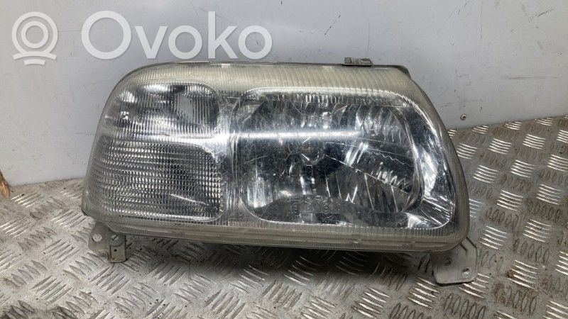 Suzuki Grand Vitara I Lampa przednia 