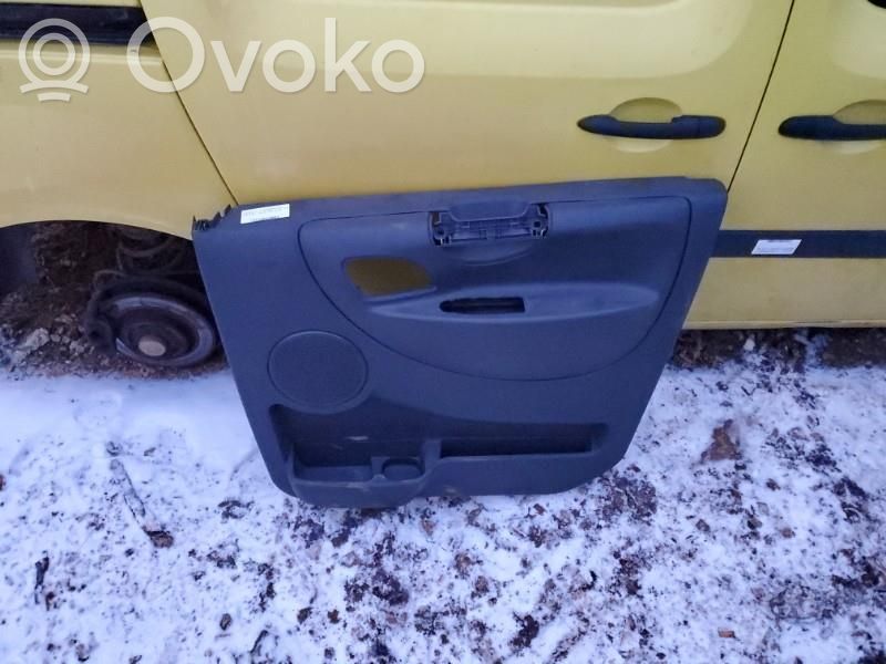Peugeot Expert Обшивка передней двери 