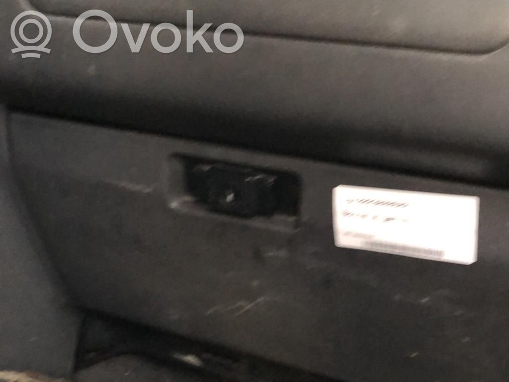 Mitsubishi Pajero Juego guantera 