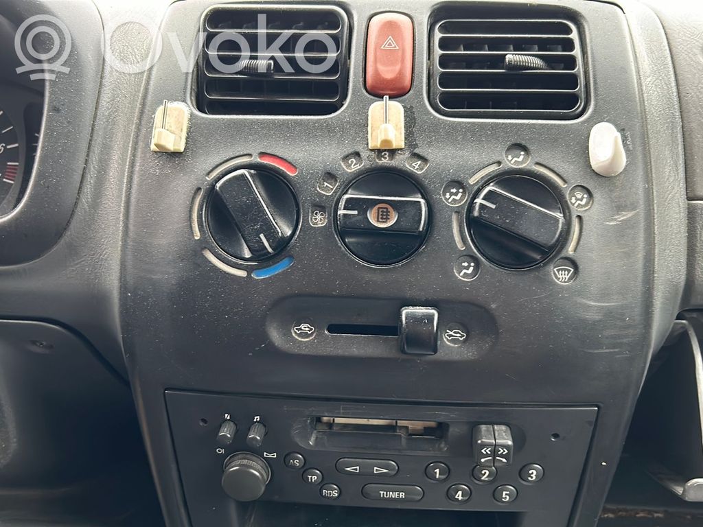 Opel Agila A Climate control unit 