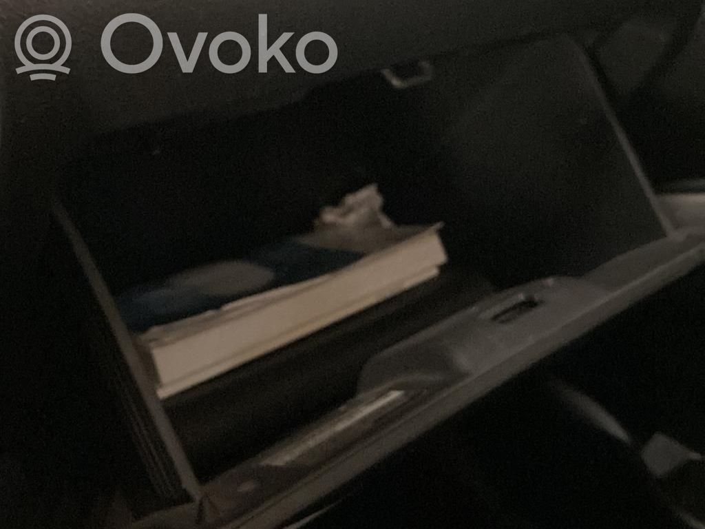 Toyota Corolla Verso E121 Set torpedou 