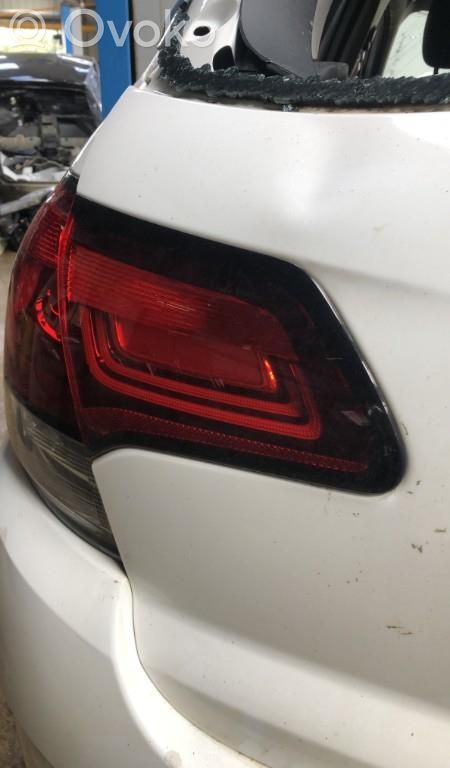 Citroen C4 II Tailgate rear/tail lights 