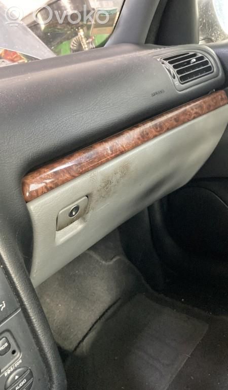 Peugeot 406 Juego guantera 