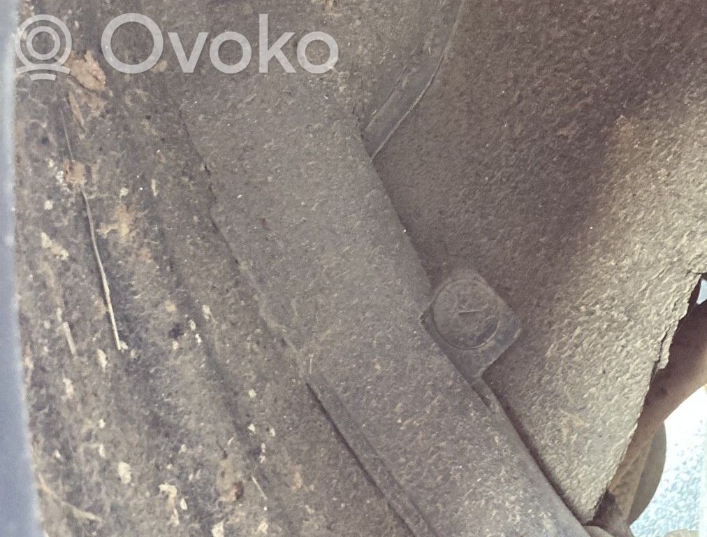 Dacia Sandero Aizmugurējais apakšspārns 