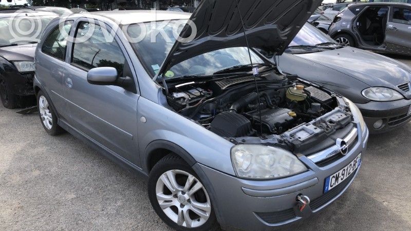 Opel Corsa C Polttoainesäiliö 