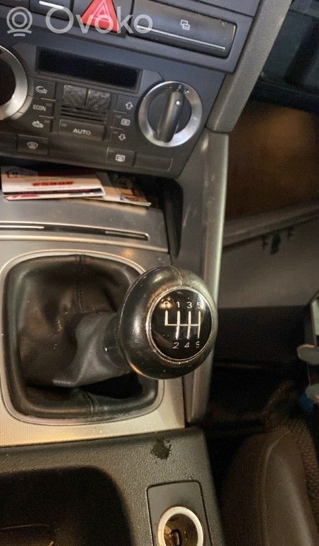Audi A3 S3 8P Rivestimento in pelle/manopola della leva del cambio