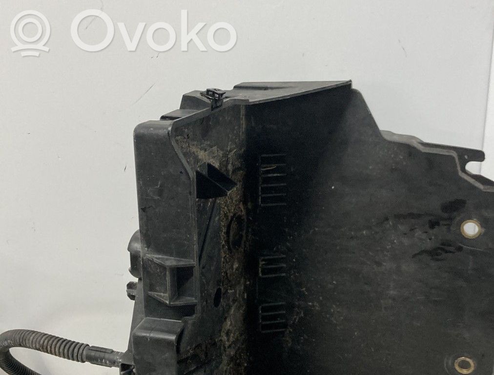 Renault Kangoo II Support boîte de batterie