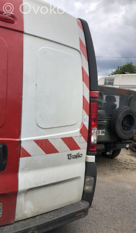 Renault Trafic II (X83) Дверь 