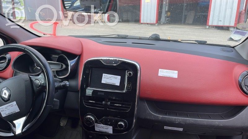 Renault Clio IV Panel de instrumentos 
