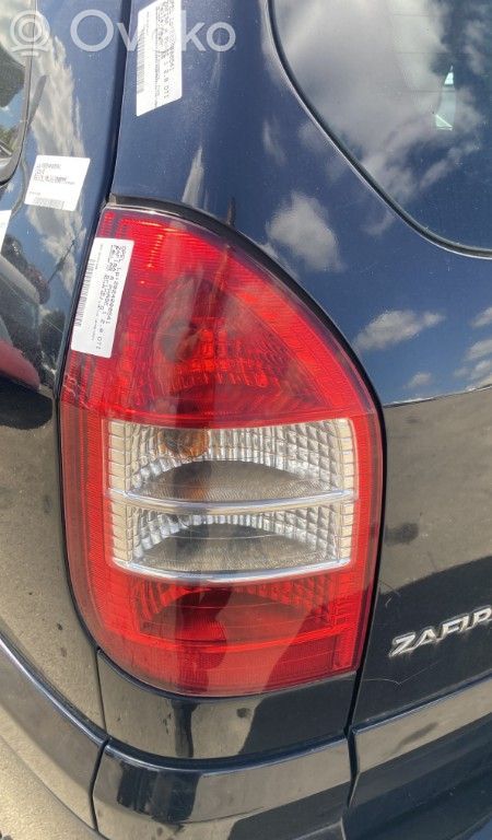 Opel Zafira A Lampă spate în caroserie 