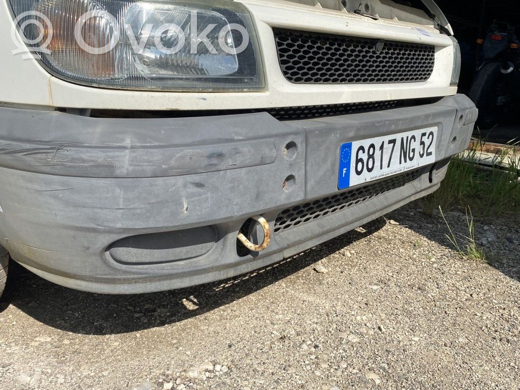 Front bumper   4429596