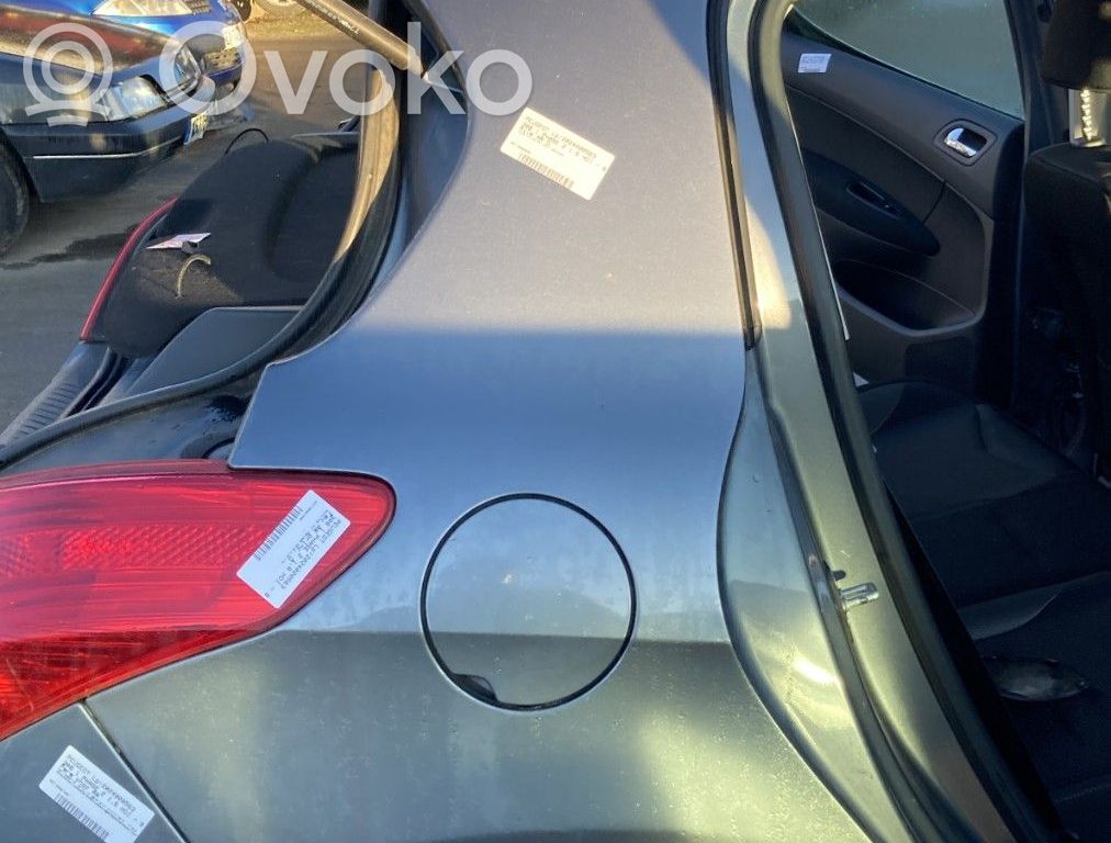 Peugeot 308 Takakulmapaneeli 