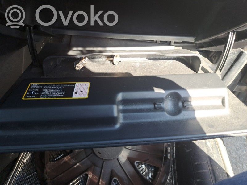 Fiat Stilo Daiktadėžės (bordačioko) komplektas 