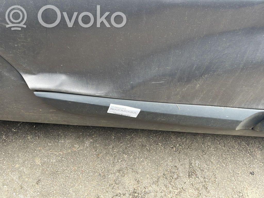 Renault Megane III Listwa drzwi tylnych 