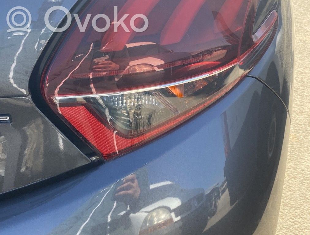 Peugeot 208 I Lampă spate în caroserie 